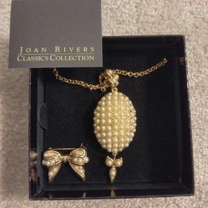 NIB Goldtone Pearl Locket with matching Bow Pin